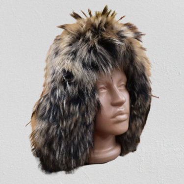 Ушанка от естествена кожа и косъм от енот